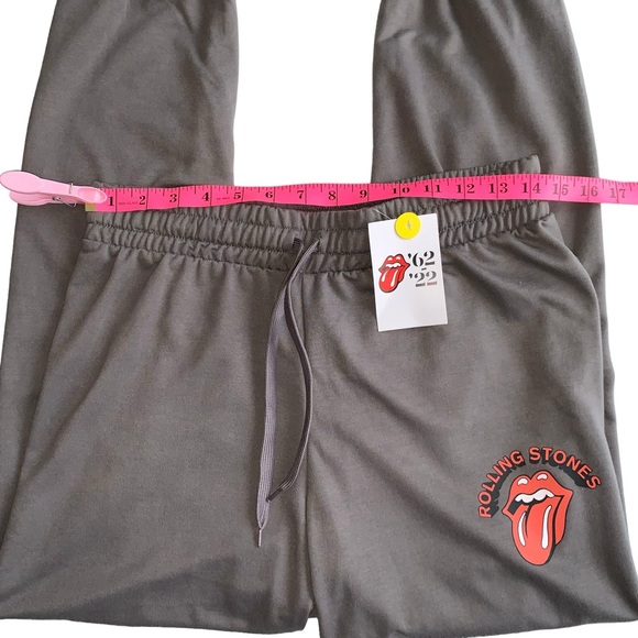 NWT Rolling Stones Sweatpants Joggers Charcoal Grey Tongue and Lips Logo Fandom - Picture 15 of 17